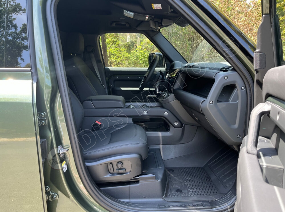 DPS Motors - Land Rover Defender 110 D250 Hard Top X-Dynamic SE