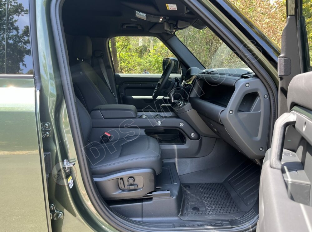 DPS Motors - Land Rover Defender 110 D250 Hard Top X-Dynamic SE