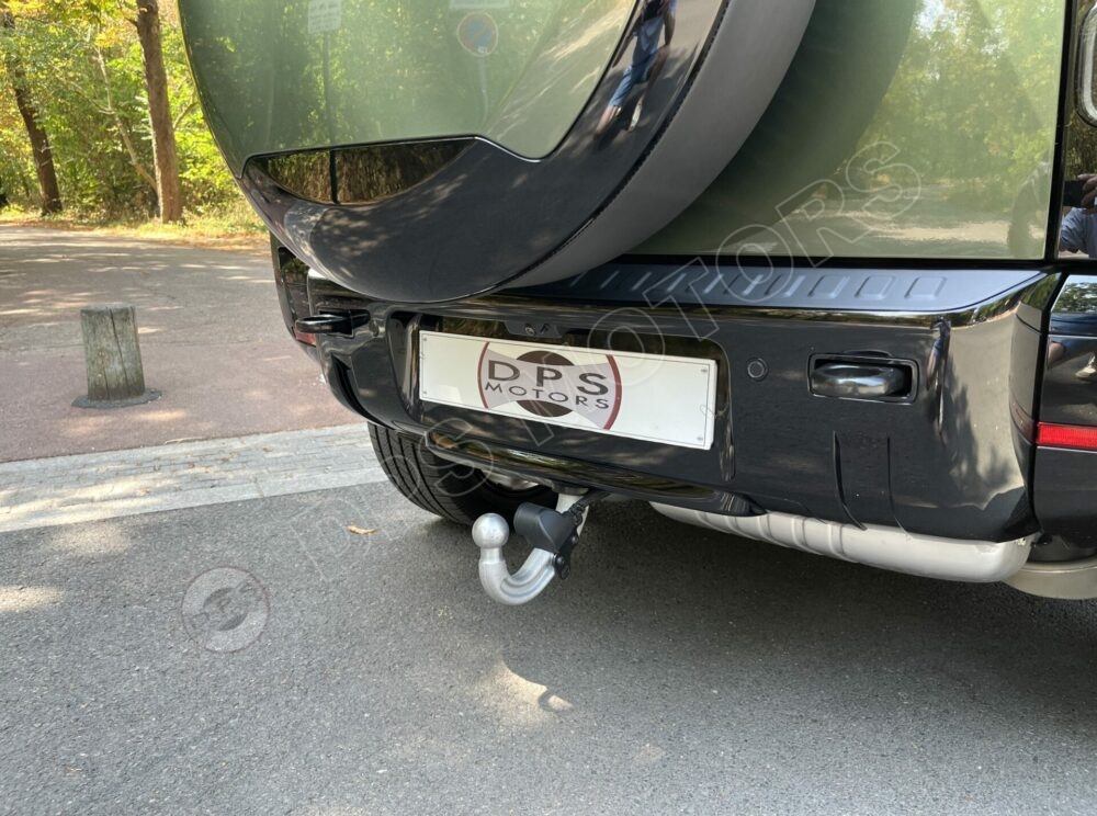 DPS Motors - Land Rover Defender 110 D250 Hard Top X-Dynamic SE
